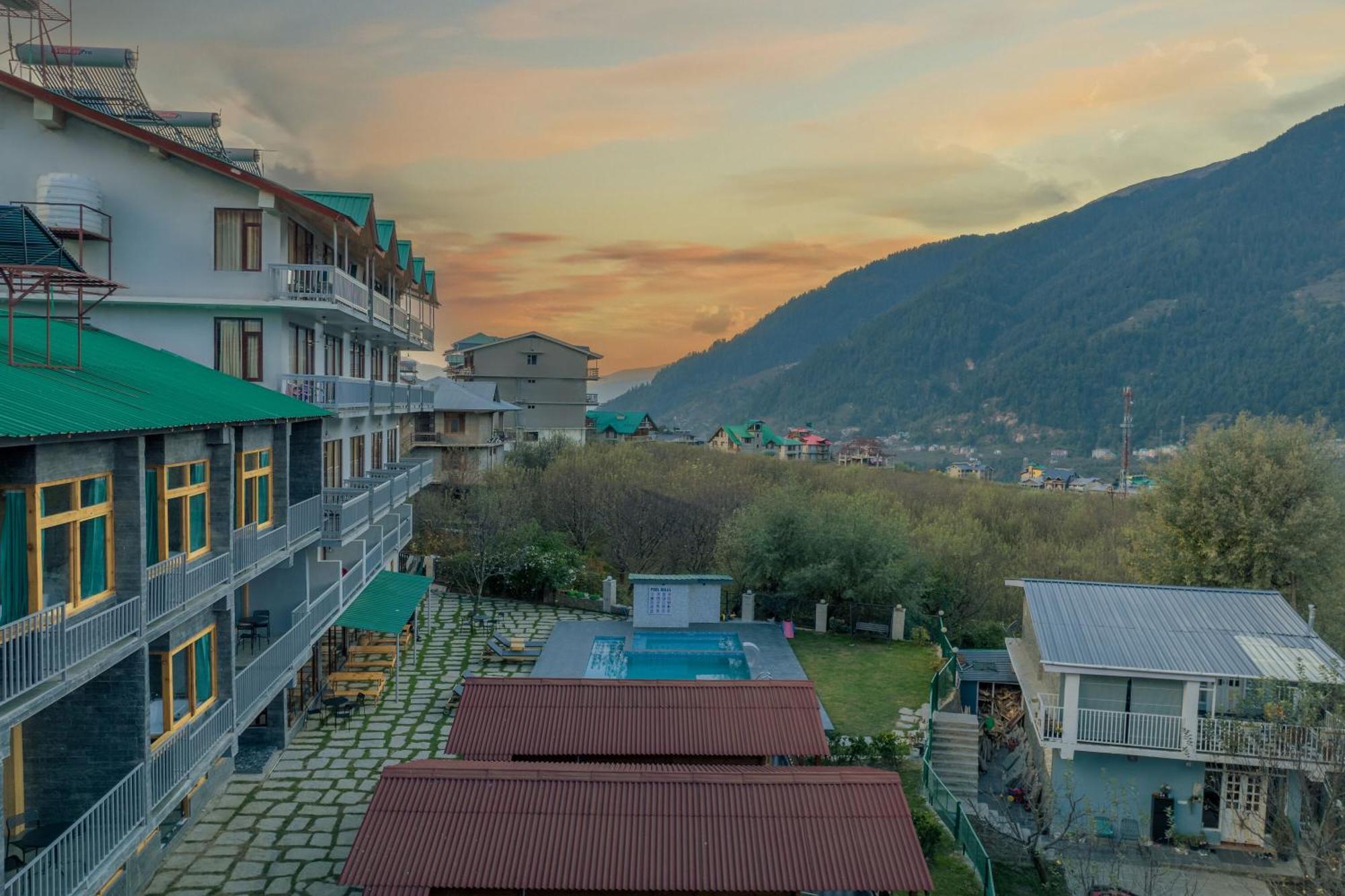 Отель Echor Himalayan Heights Manali Экстерьер фото